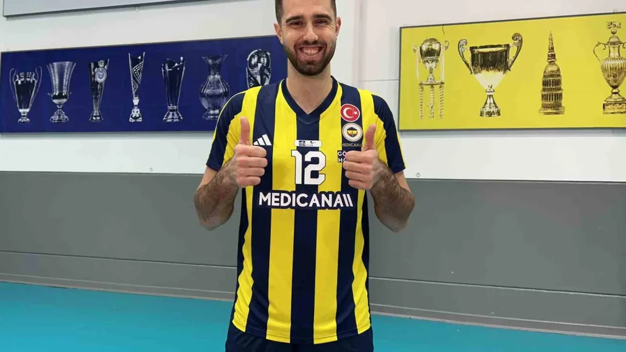 Adis Lagumdzija Fenerbahçe'de iki kupa hedefliyor