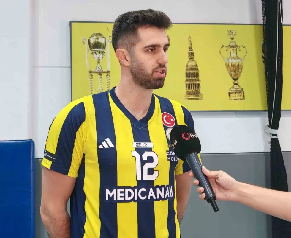 Adis Lagumdzija Fenerbahçe'de iki kupa hedefliyor