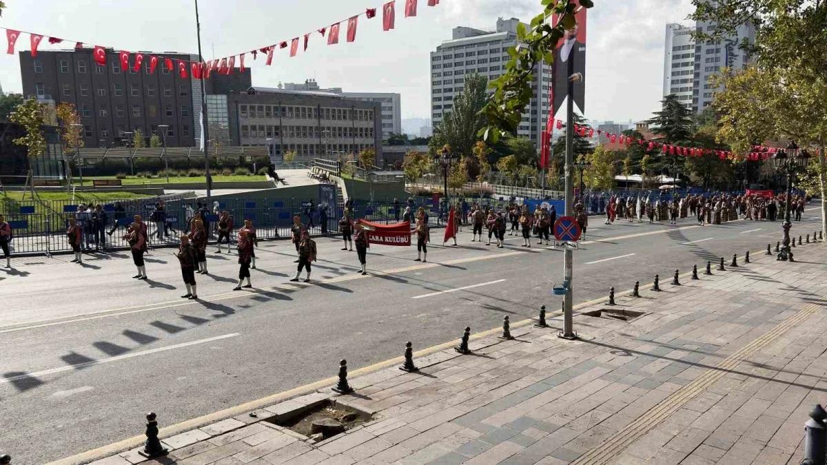Ankara'nın başkent oluşunun 103'üncü yılı anıldı