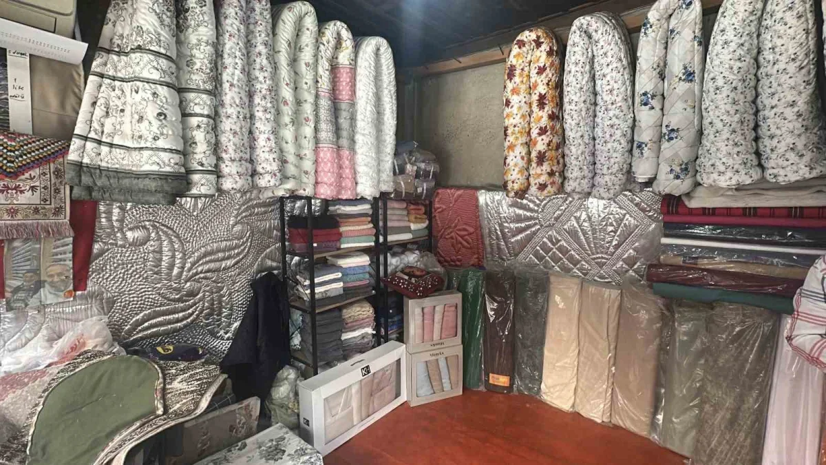 Sapanca'da 93 yaşındaki Yastıkçı Dede 3 kuşağı buluşturdu
