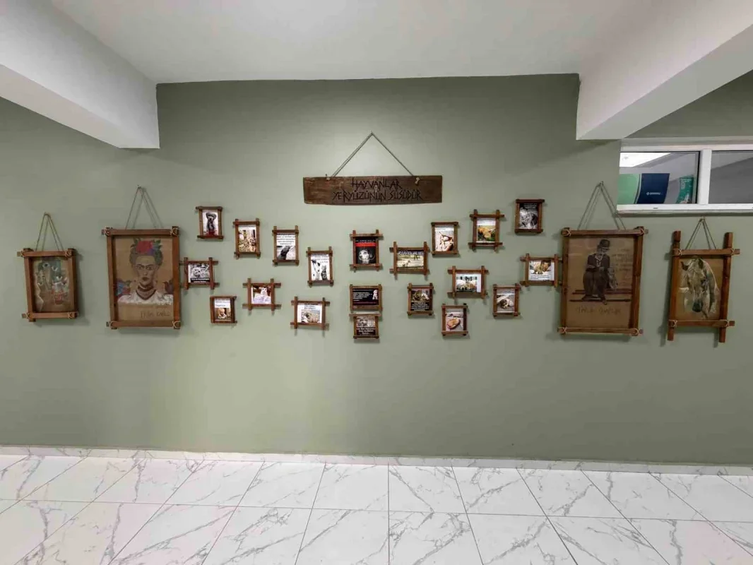 Kaynarca'da öğretmen Pınar Tosun'dan hayvan sevgisi