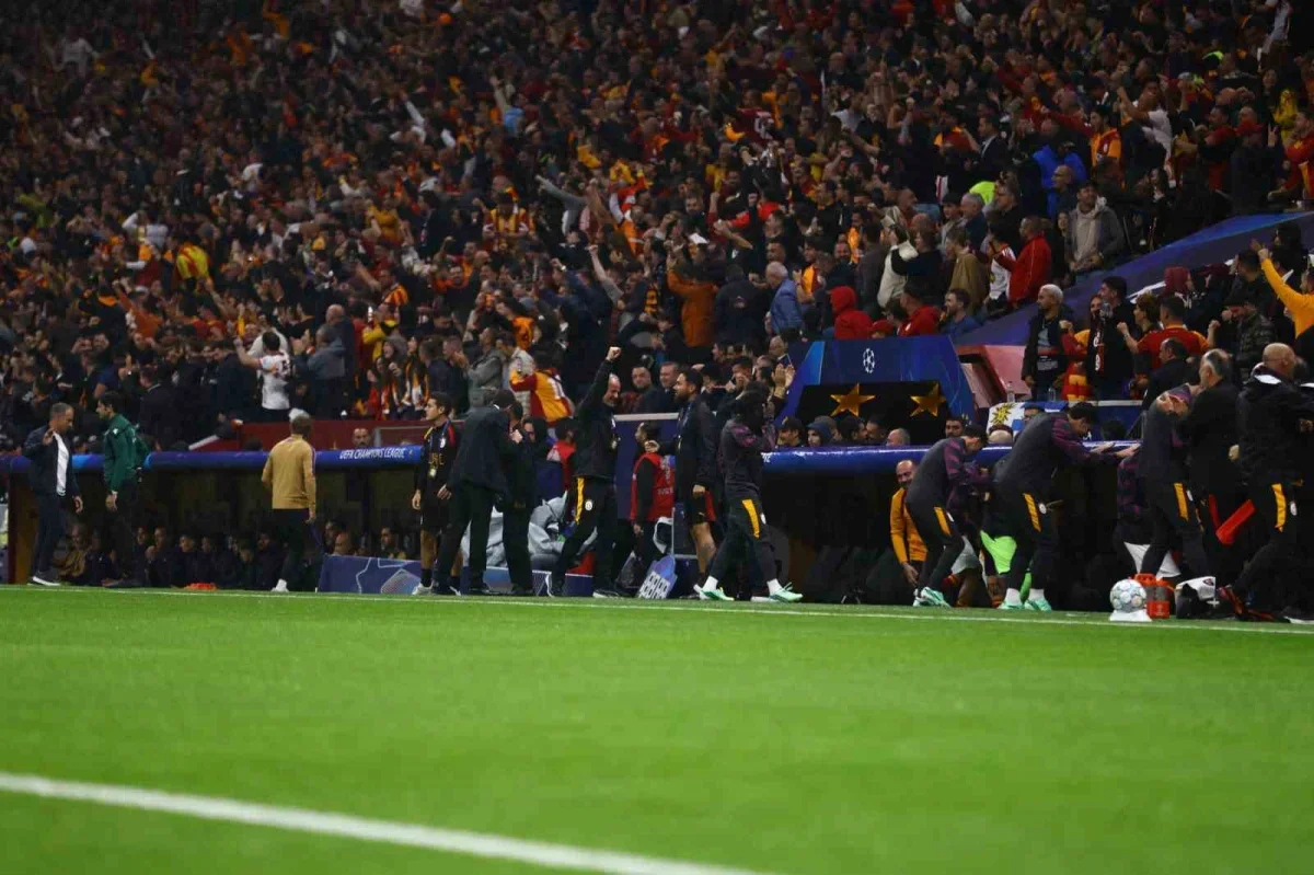 Galatasaray-Barcelona maçında ilk yarı 1-1 bitti