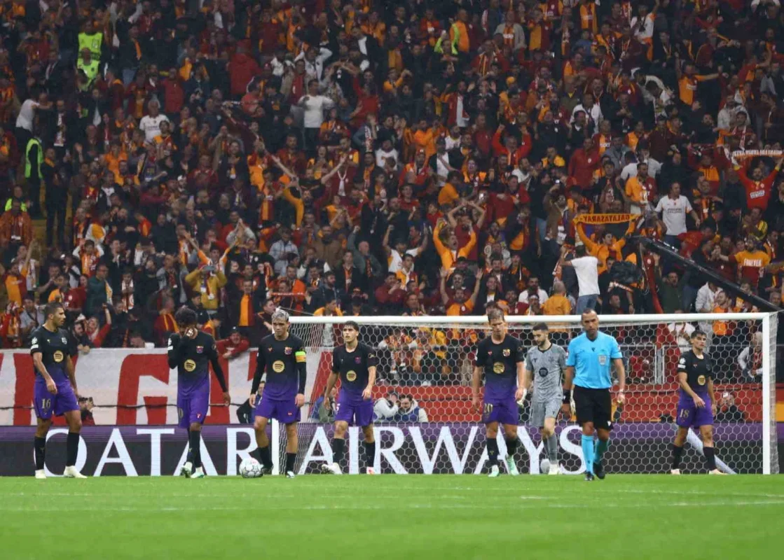 Galatasaray-Barcelona maçında ilk yarı 1-1 bitti