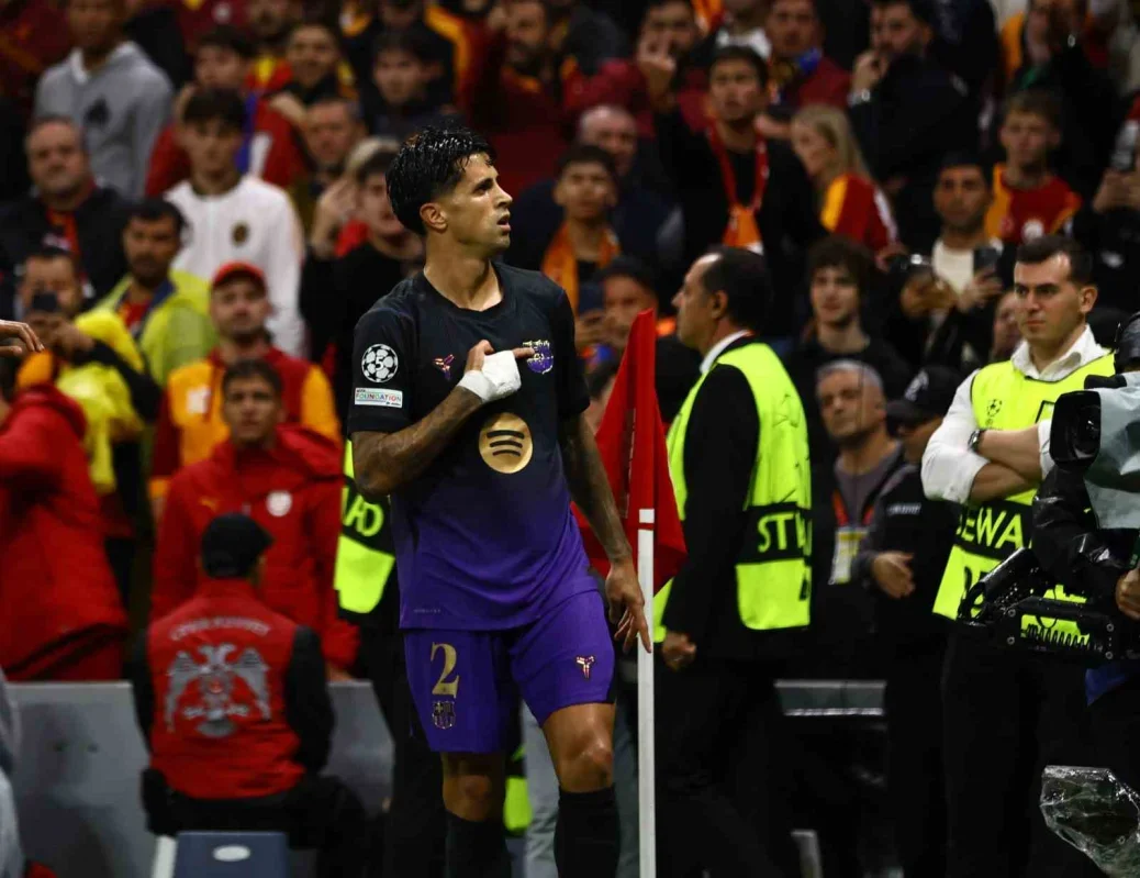 Galatasaray-Barcelona maçında ilk yarı 1-1 bitti