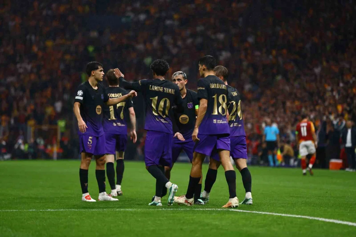 Galatasaray-Barcelona maçında ilk yarı 1-1 bitti