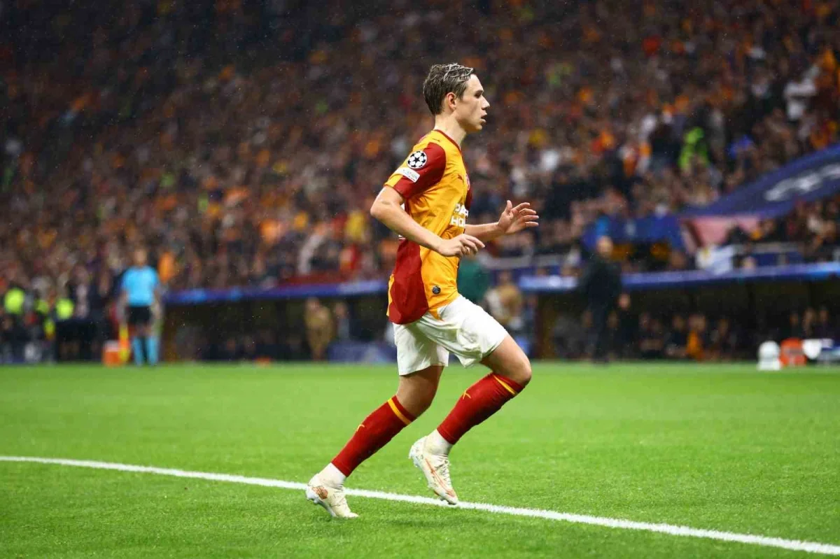Galatasaray-Barcelona maçında ilk yarı 1-1 bitti