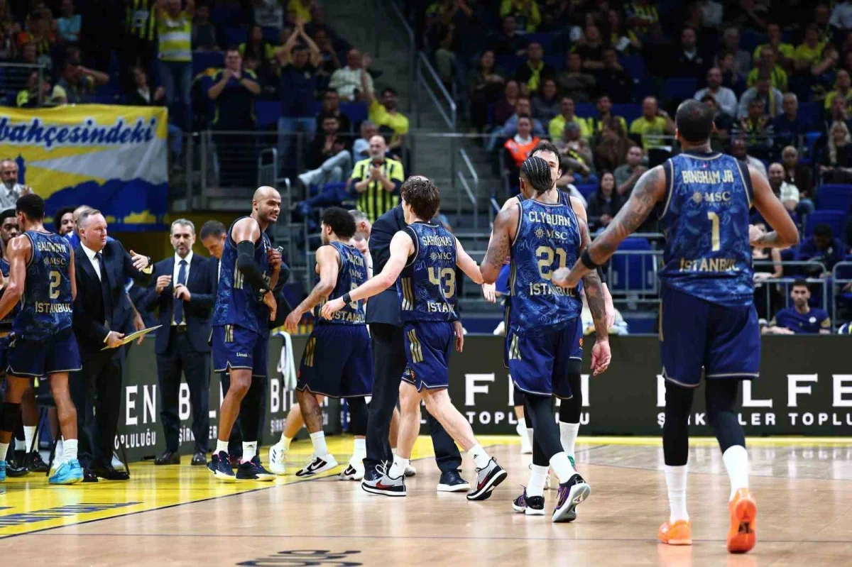 Fenerbahçe, Zalgiris Kaunas'ı 99-80 mağlup etti