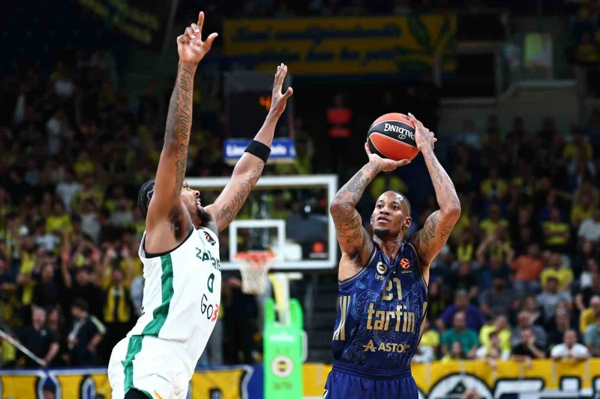 Fenerbahçe, Zalgiris Kaunas'ı 99-80 mağlup etti