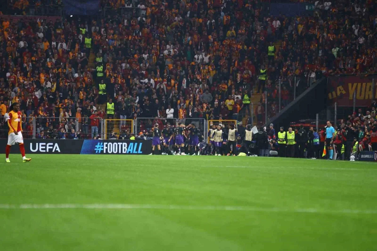 Galatasaray, Barcelona karşısında 4-1 mağlup oldu