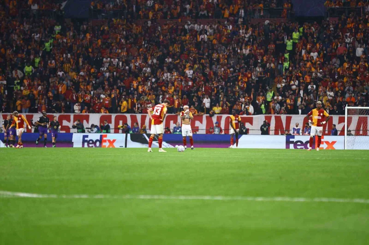 Galatasaray, Barcelona karşısında 4-1 mağlup oldu