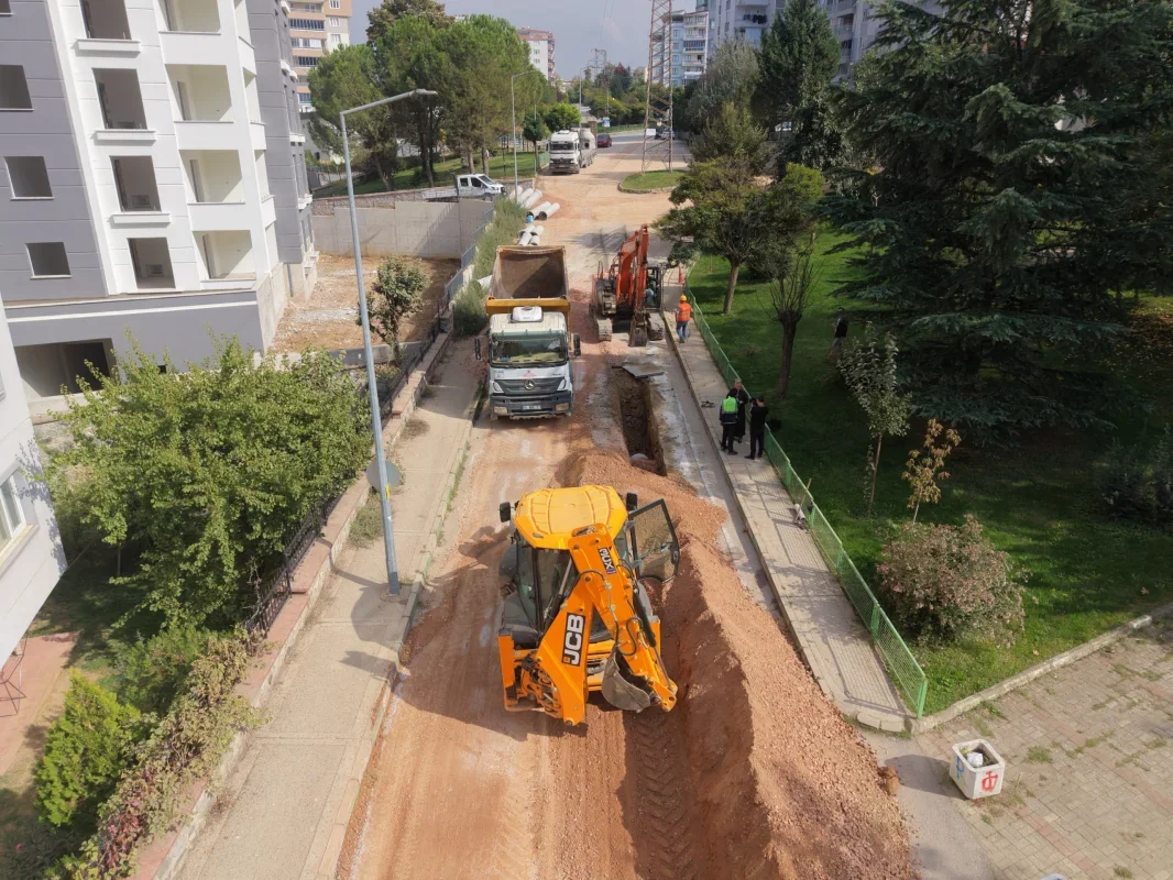 Yıldırım'da 400 metrelik yağmur suyu hattı yapılıyor