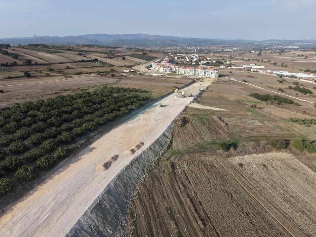 Nilüfer'de 3 mahalleyi bağlayacak yol çalışması sürüyor