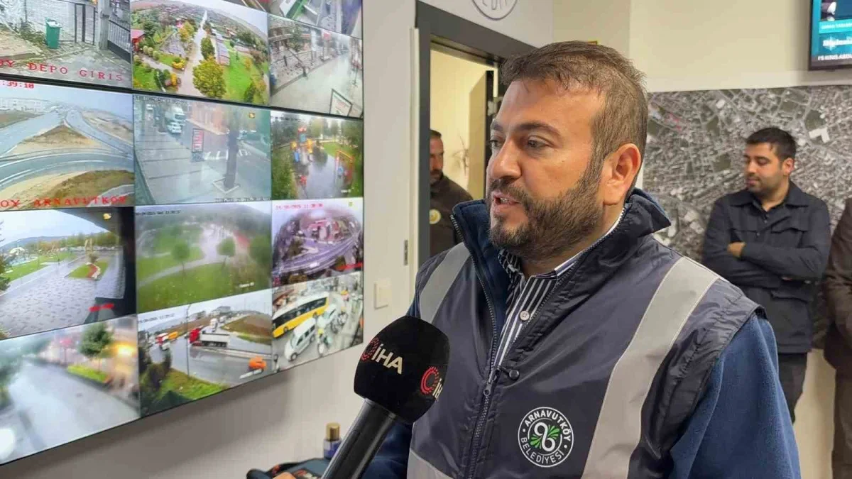 Arnavutköy'de sağanak için 300 personel, 80 araç görevde
