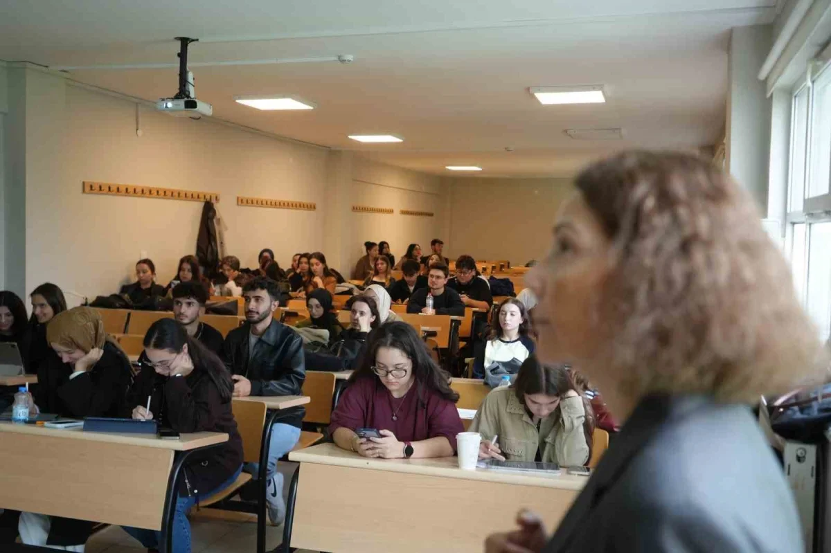 Üniversitelerde yeni eğitim modeli: Daha az ders, çok proje