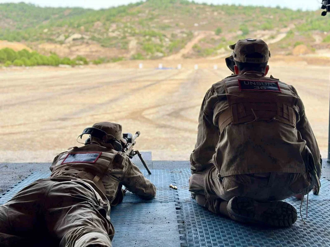 Foça'da Boran-8 keskin nişancı yarışması sürüyor