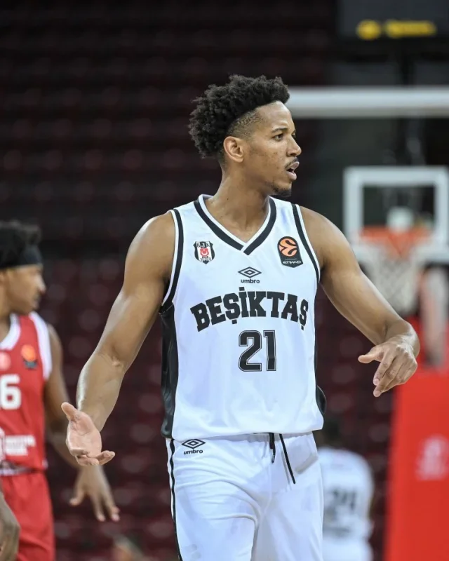 Euroleague'de Beşiktaş, Hapoel Tel Aviv'e 100-82 yenildi