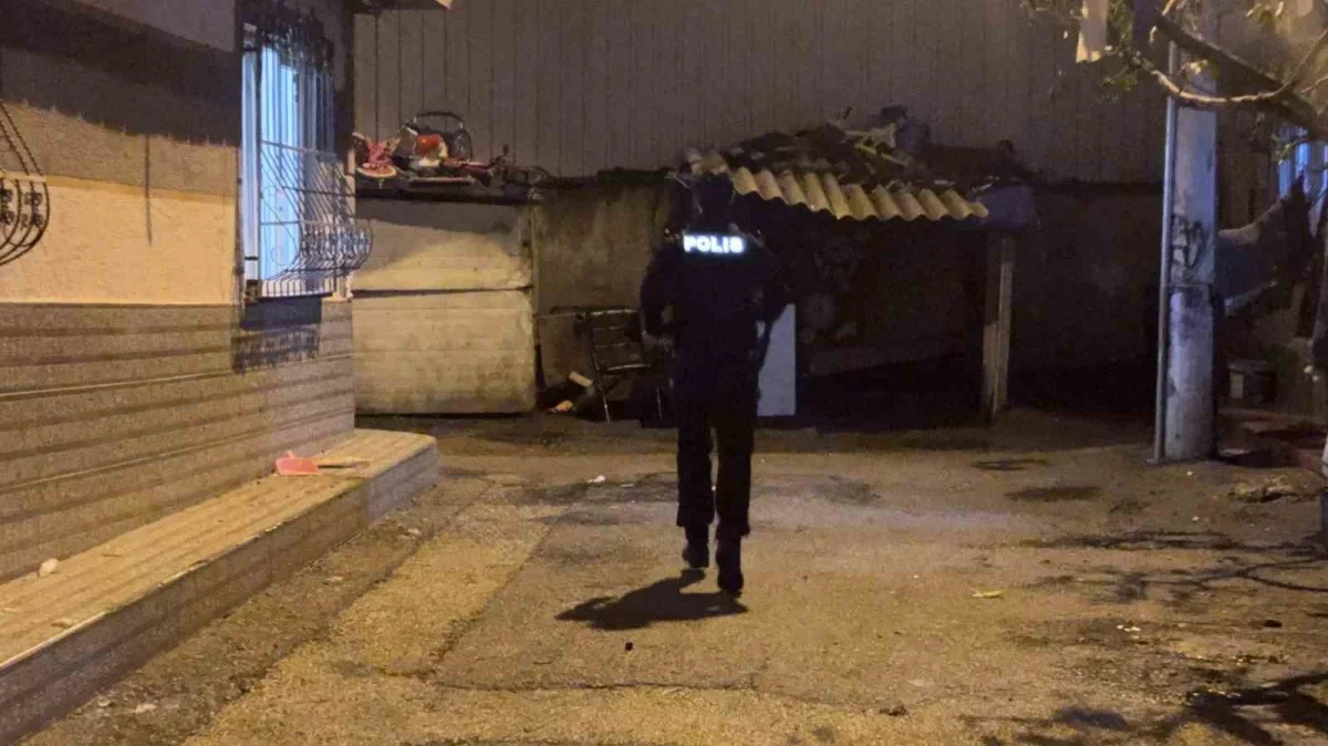 Bursa'da 15 yıl cezalısı için arkadaşı havaya ateş açtı