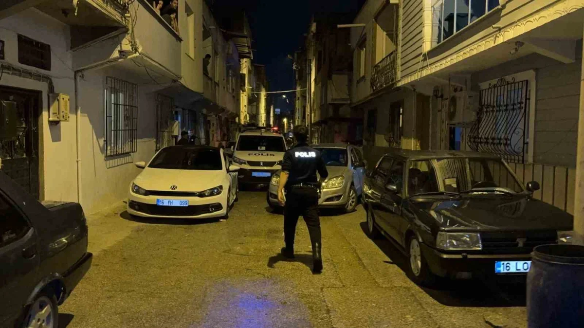 Bursa'da 15 yıl cezalısı için arkadaşı havaya ateş açtı