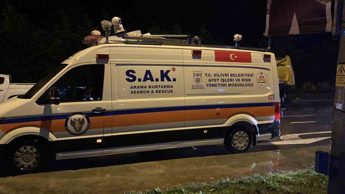 Sarıyer'de mahsur kalan 200'ün üzerinde çalışan kurtarıldı