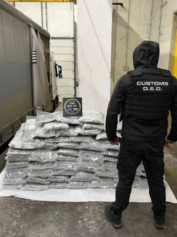 Kapitan Andreevo'da 221,73 kilo esrar ele geçirildi