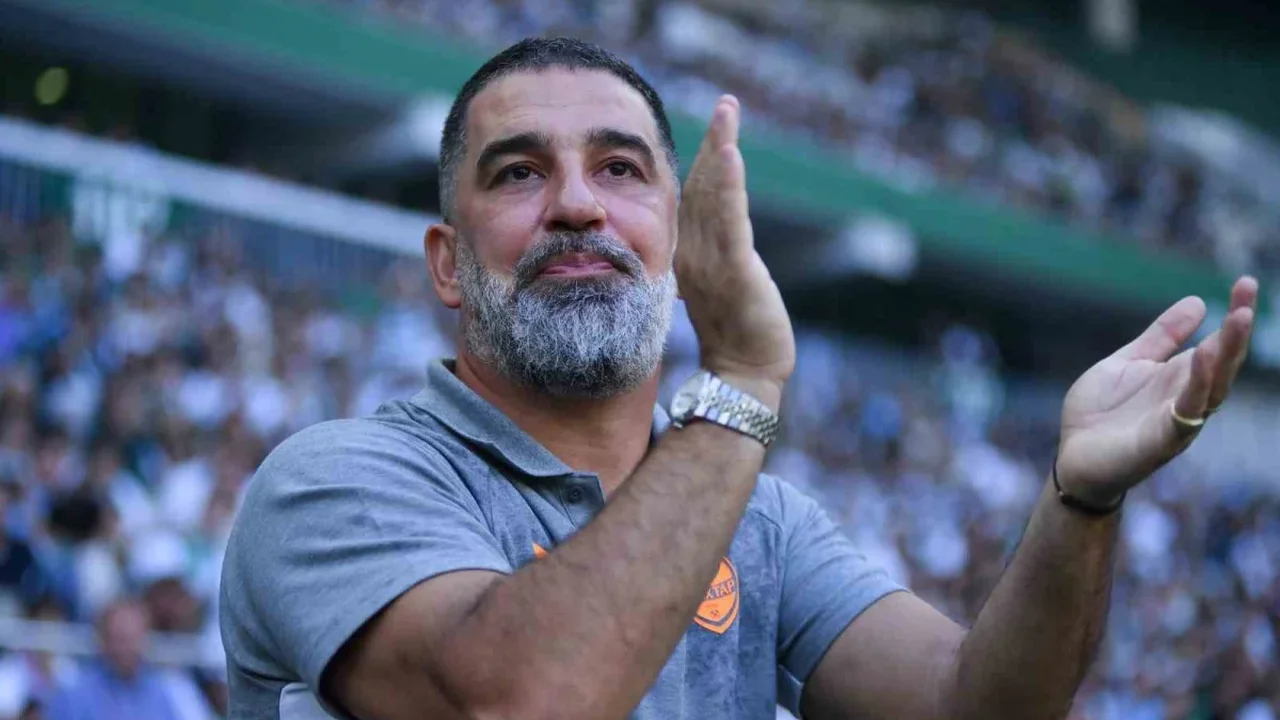 Arda Turan Şampiyonlar Ligi'nde ilk galibiyetini aldı