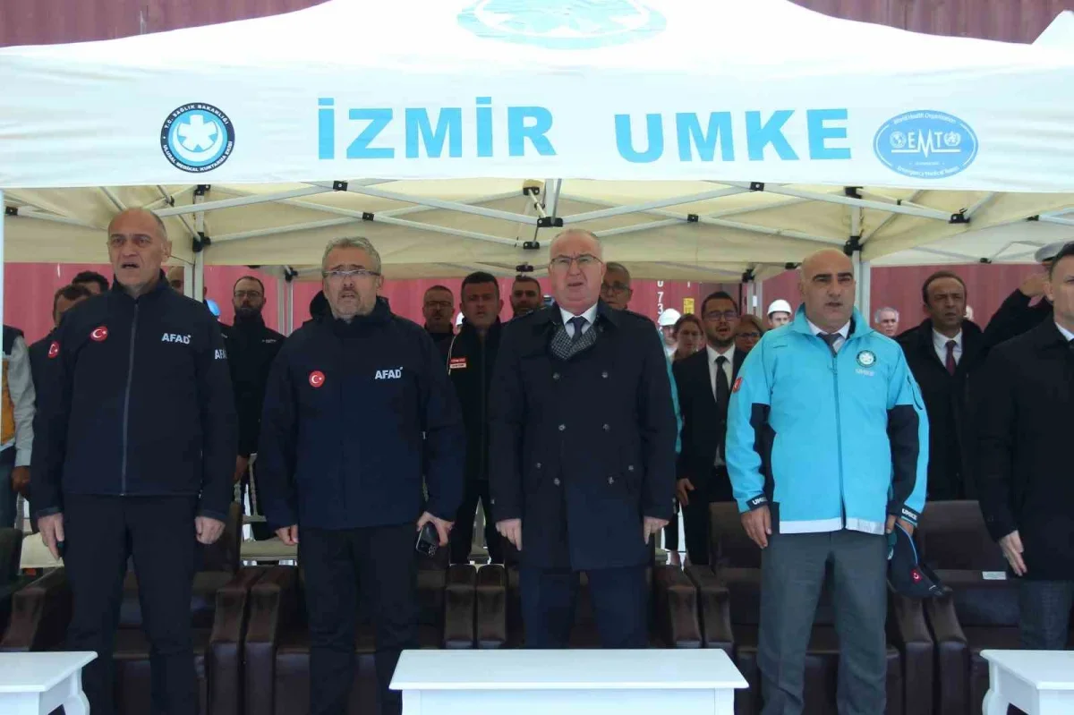 İzmir Alsancak Limanı'nda kimyasal sızıntı tatbikatı