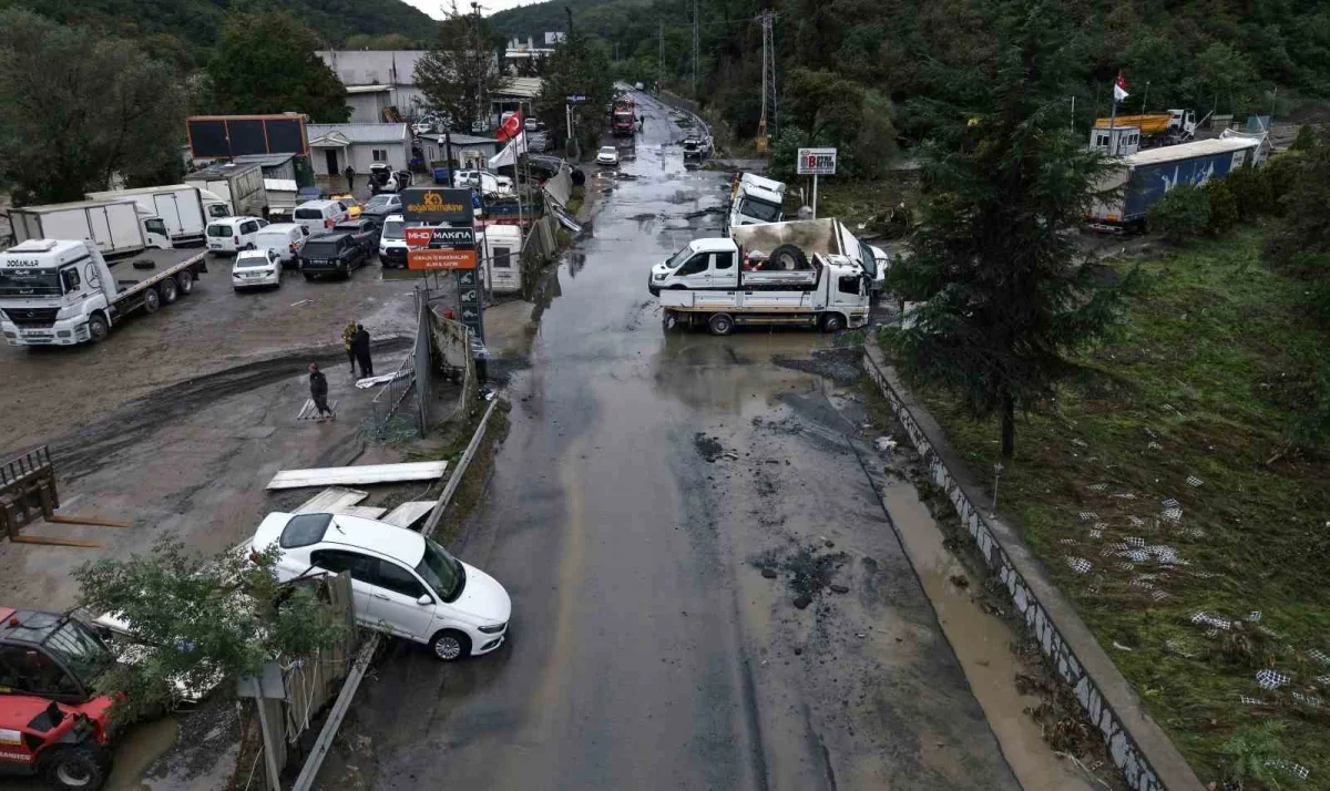 Sarıyer'de 24 saat mahsur kalan işçiler kurtarıldı
