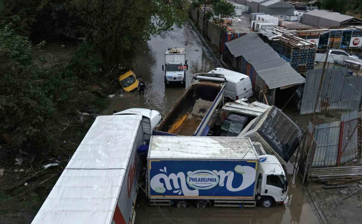 Sarıyer'de 24 saat mahsur kalan işçiler kurtarıldı