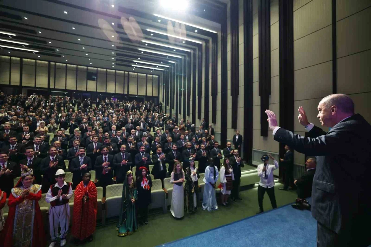 Erdoğan: Maarif Vakfı 66 ülkede 75 bin öğrenciye ulaştı