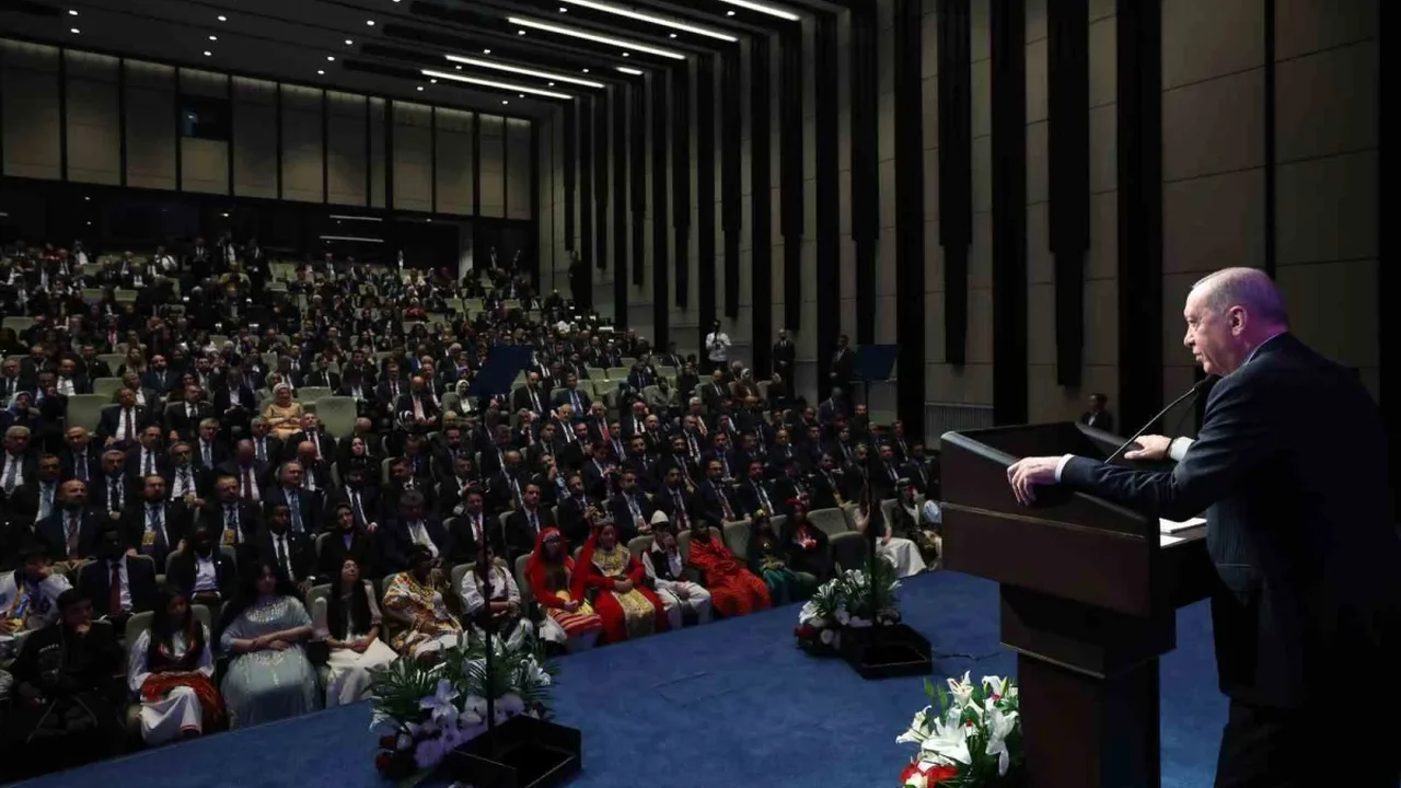 Erdoğan: Maarif Vakfı 66 ülkede 75 bin öğrenciye ulaştı