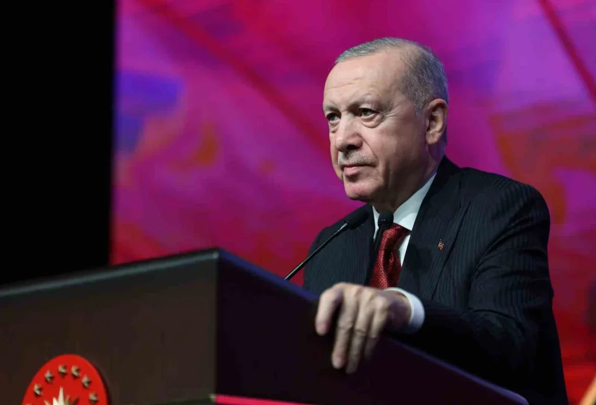 Erdoğan: Maarif Vakfı 66 ülkede 75 bin öğrenciye ulaştı