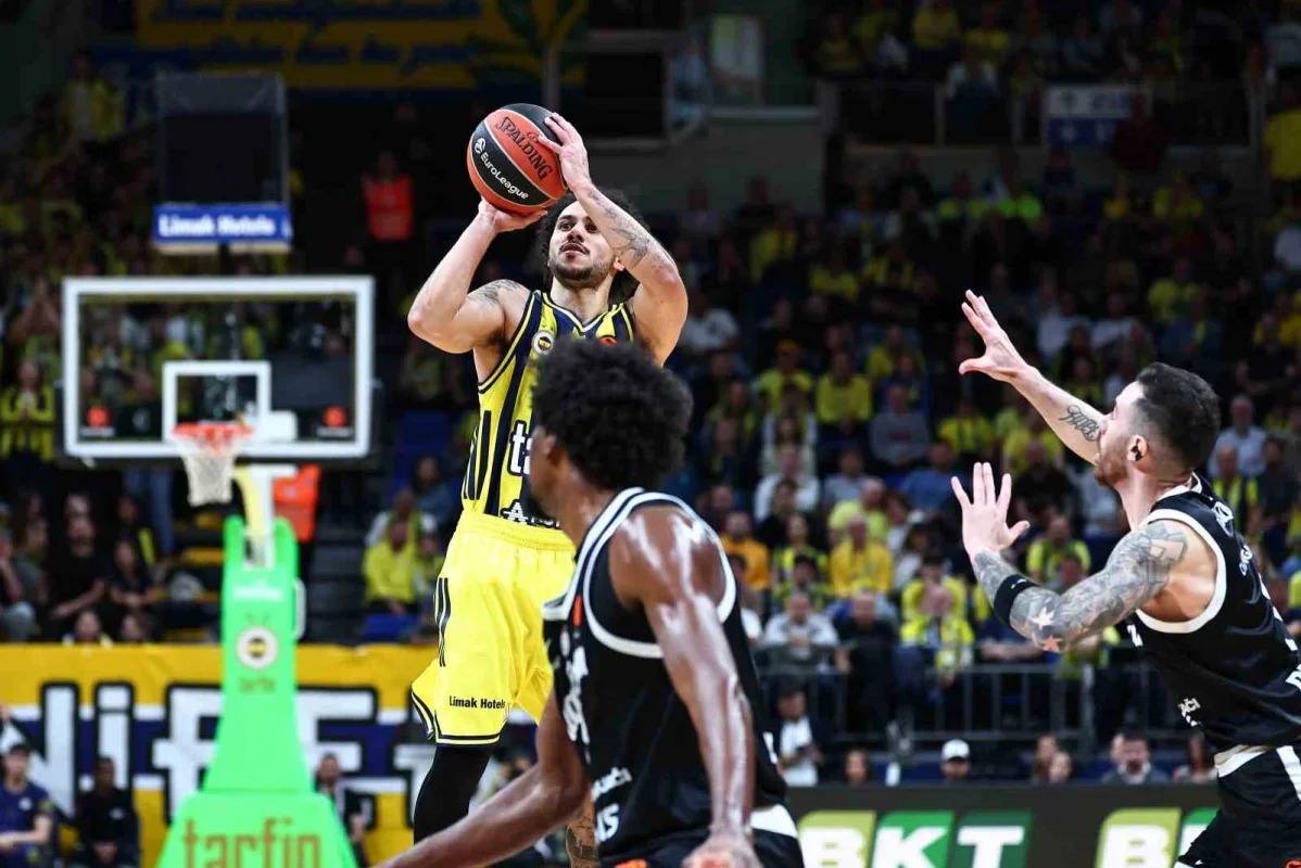 EuroLeague'de Fenerbahçe, Partizan'ı 74-65 yendi