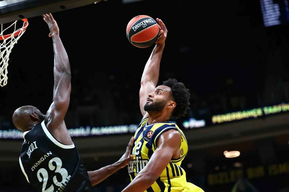 EuroLeague'de Fenerbahçe, Partizan'ı 74-65 yendi