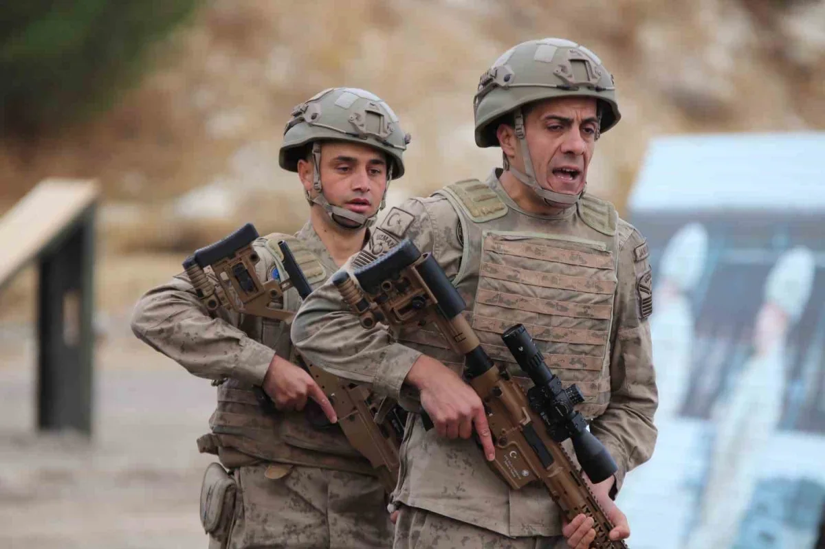 Foça'da Boran-8 keskin nişancı yarışması başladı