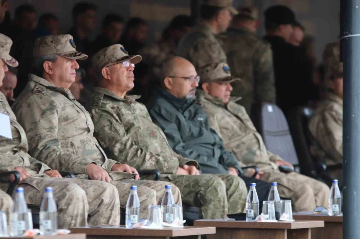Foça'da Boran-8 keskin nişancı yarışması başladı
