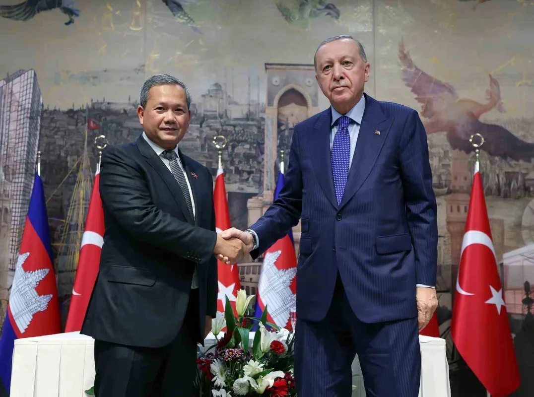 Erdoğan'dan Kamboçya ile 1 milyar dolarlık ticaret hedefi