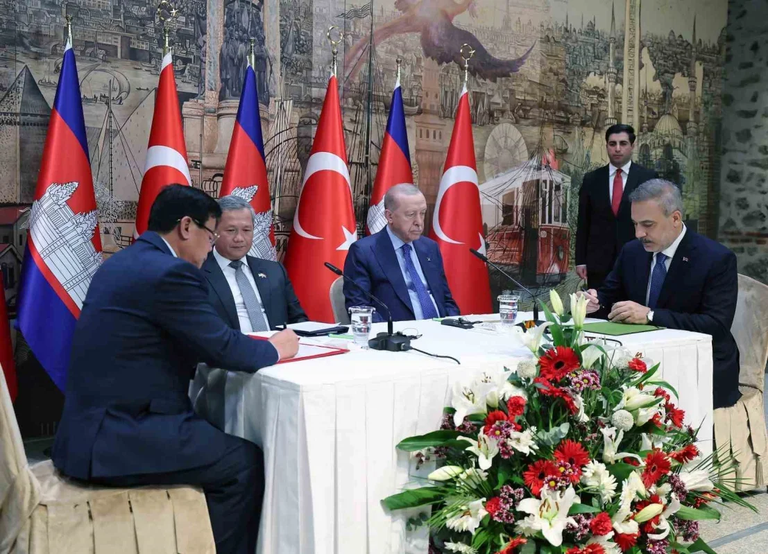 Erdoğan'dan Kamboçya ile 1 milyar dolarlık ticaret hedefi