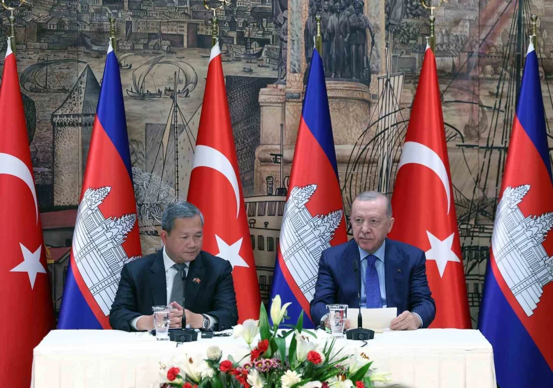 Erdoğan'dan Kamboçya ile 1 milyar dolarlık ticaret hedefi