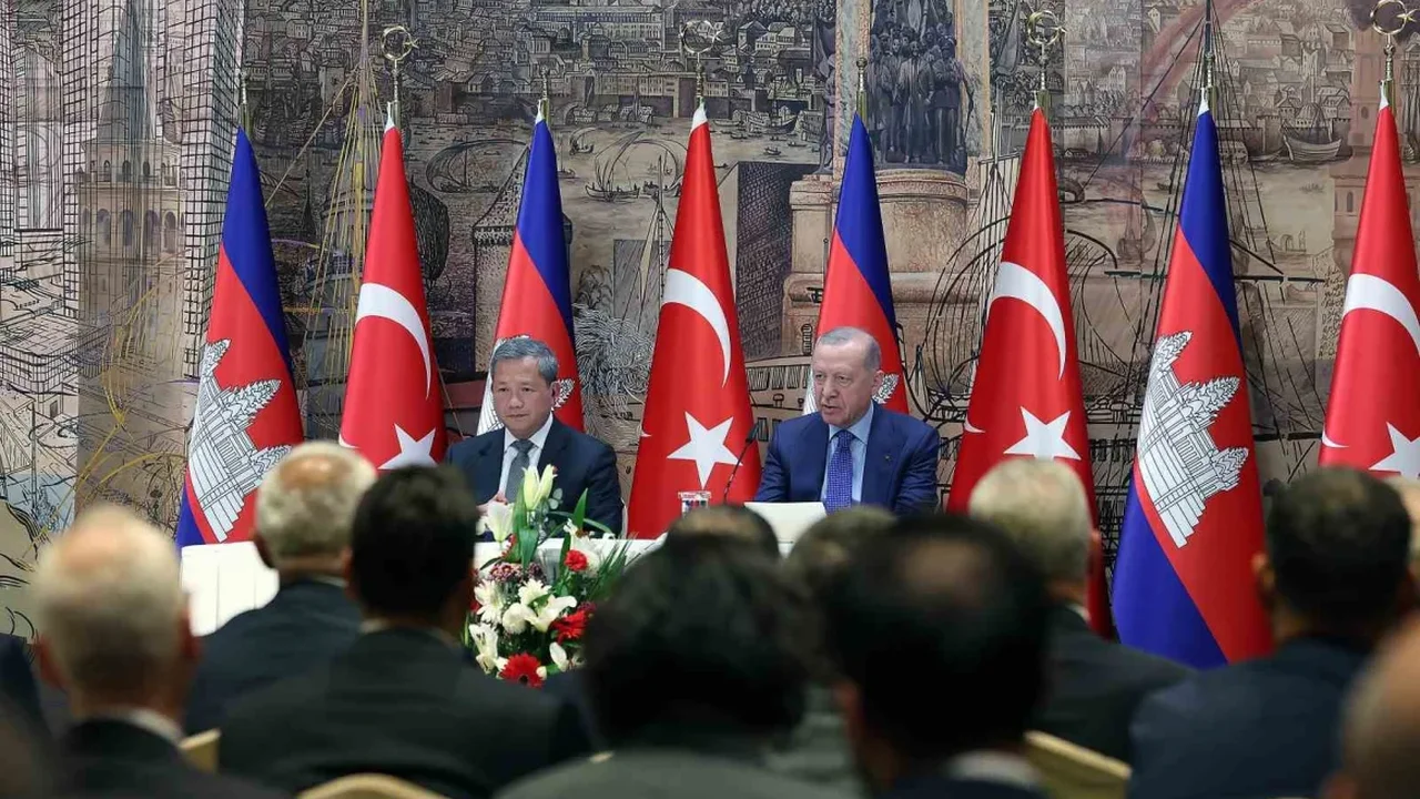 Erdoğan'dan Kamboçya ile 1 milyar dolarlık ticaret hedefi