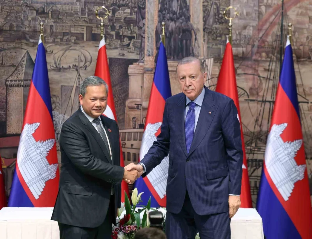 Erdoğan'dan Kamboçya ile 1 milyar dolarlık ticaret hedefi