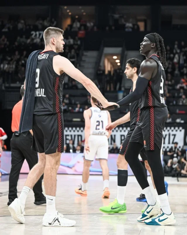 Beşiktaş, Bayern Münih'i EuroLeague'de 95-87 yendi
