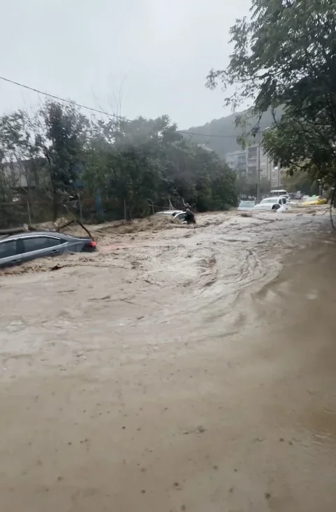 Ayazağa selinde kaybolan iki kişinin son görüntüleri