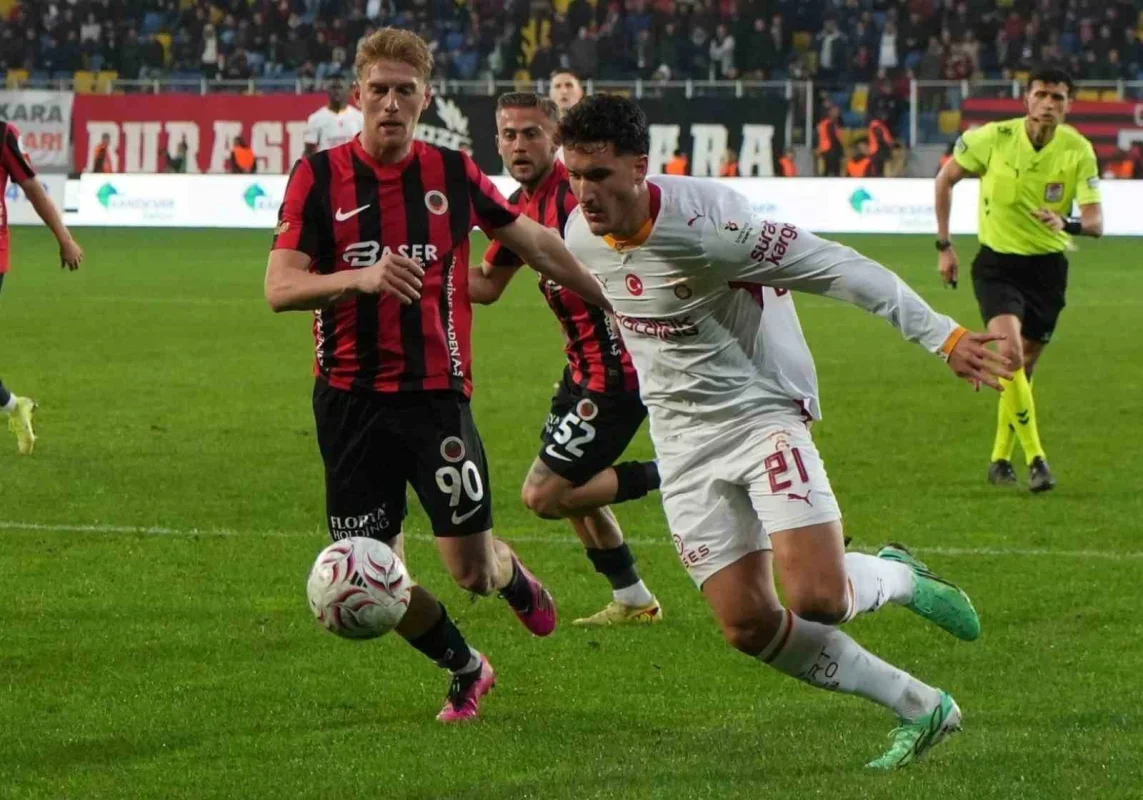 Galatasaray, Gençlerbirliği'ni 1-0 yenerek lider kaldı