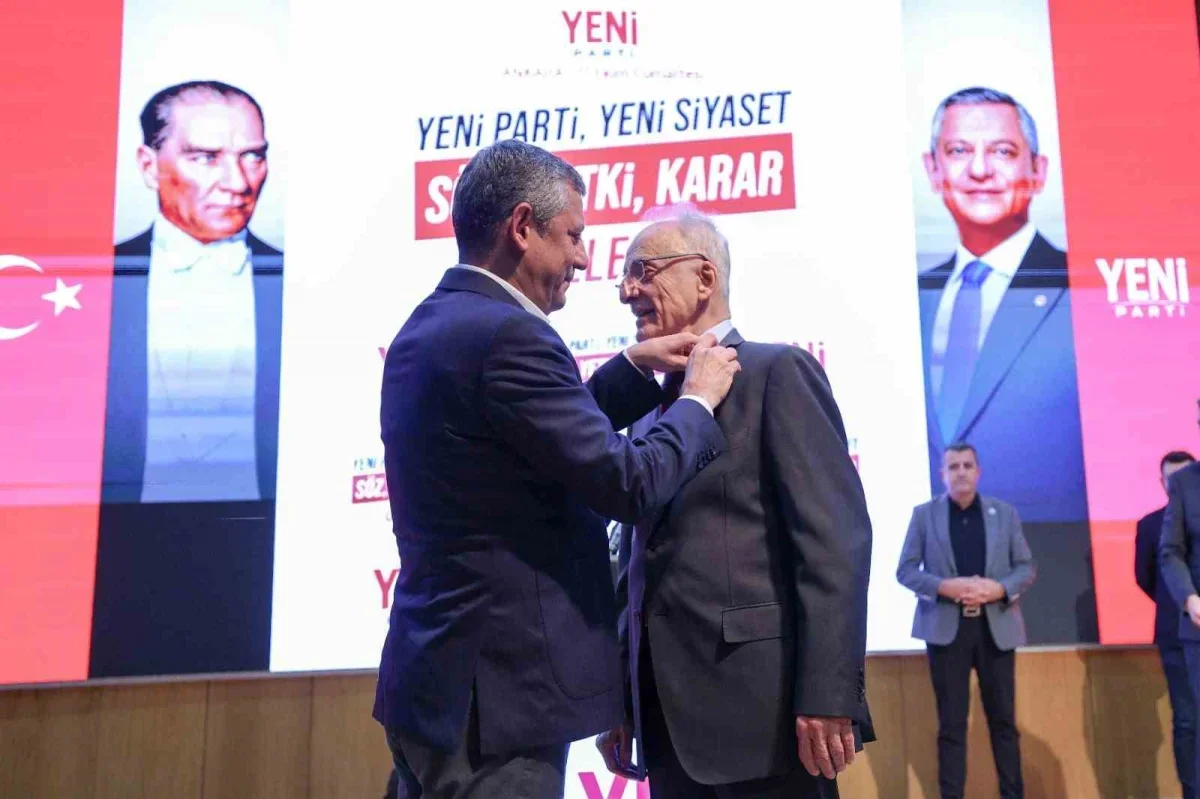 Özgür Özel: Ankara il başkanını 54 bin üye seçecek