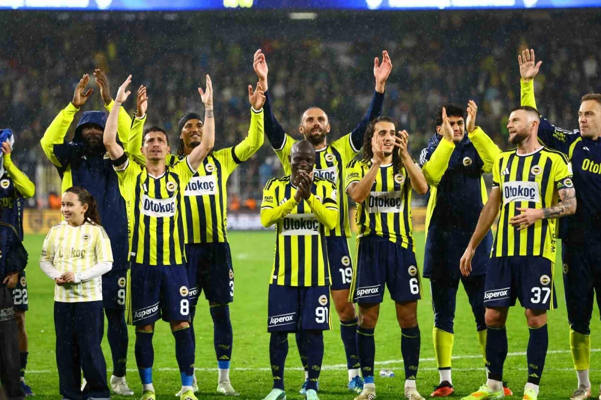 Fenerbahçe, Alanyaspor'u 3-0 yenip 3'te 3 yaptı
