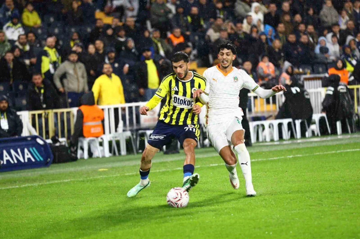 Fenerbahçe, Alanyaspor karşısında 3-0 kazandı