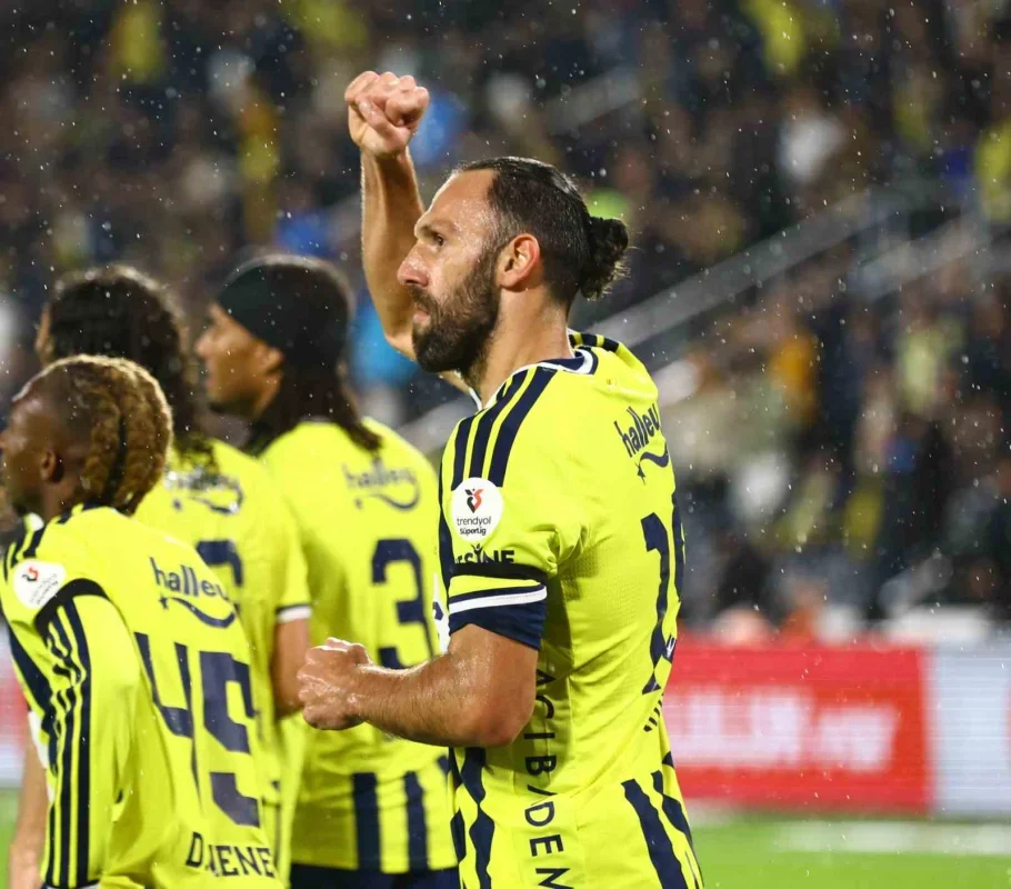 Fenerbahçe, Alanyaspor karşısında 3-0 kazandı