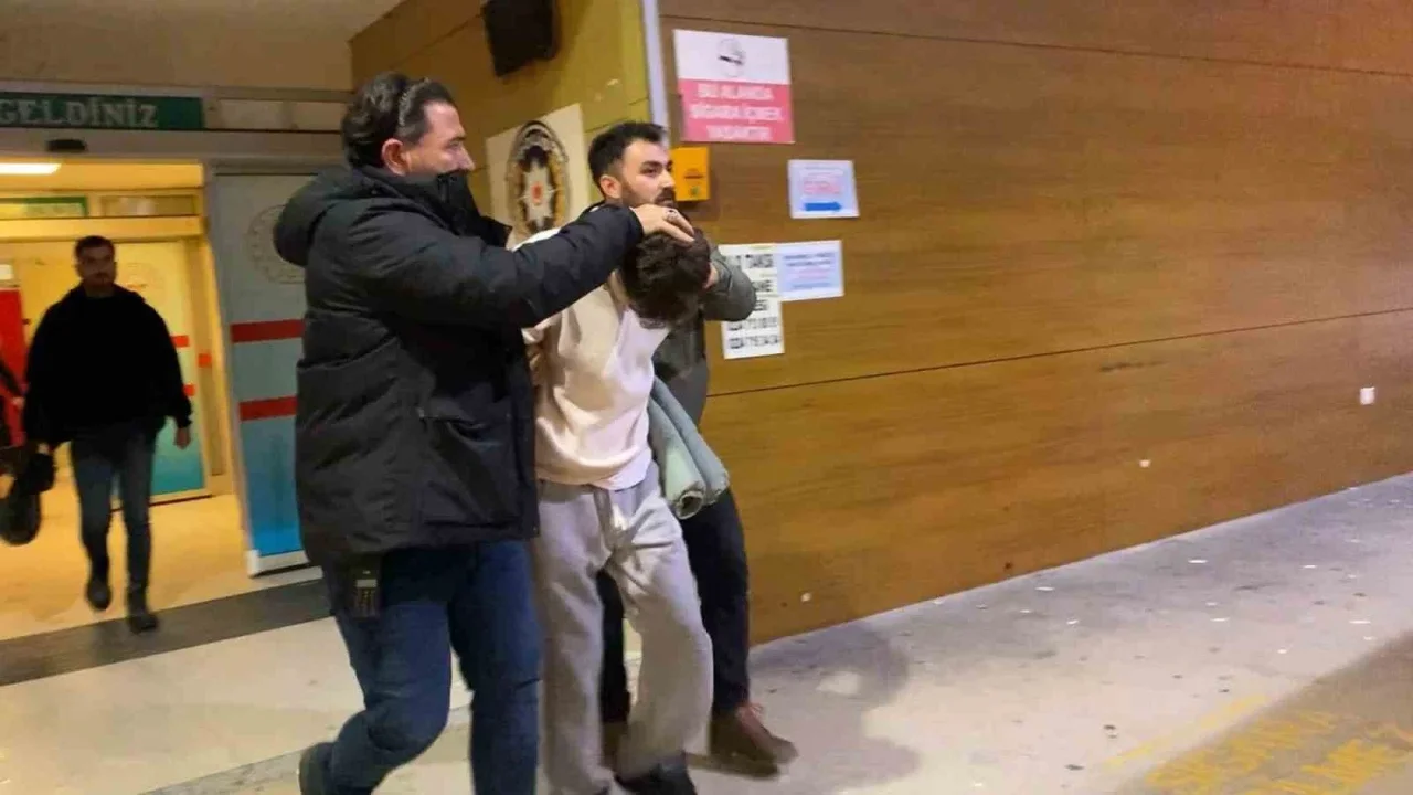 İnegöl'de bıçaklı kavgada 18 yaşındaki genç öldü