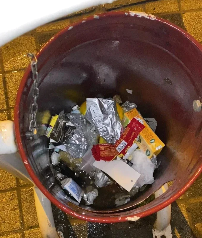 İnegöl'de bıçaklı kavgada 18 yaşındaki genç öldü