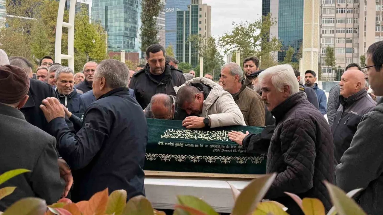 Ayazağa selinde ölen Turgut Dursun uğurlandı